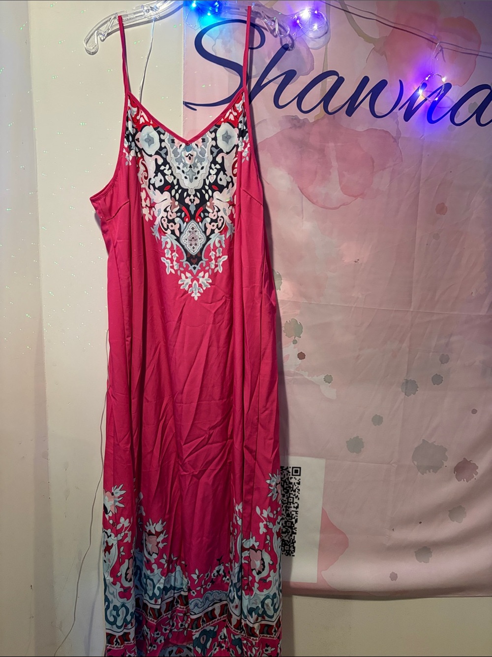 SHEIN Fuchsia Sleeveless Maxi Dress with Ornate Contrast Print